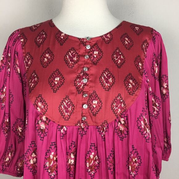 By Anthropologie Pink Red Ikat Floral Pop Over Top M/L - Picture 3 of 7